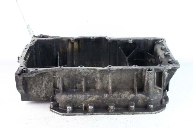 Поддон масляный картера двигателя, верхняя часть 215102F004 HYUNDAI