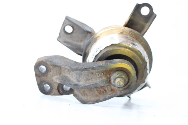 Правая подушка двигателя 218102K500 HYUNDAI