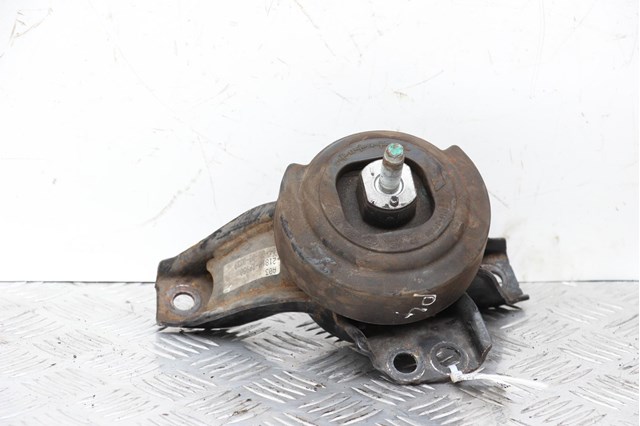 218102P950 HYUNDAI Правая подушка двигателя купить в Николаев