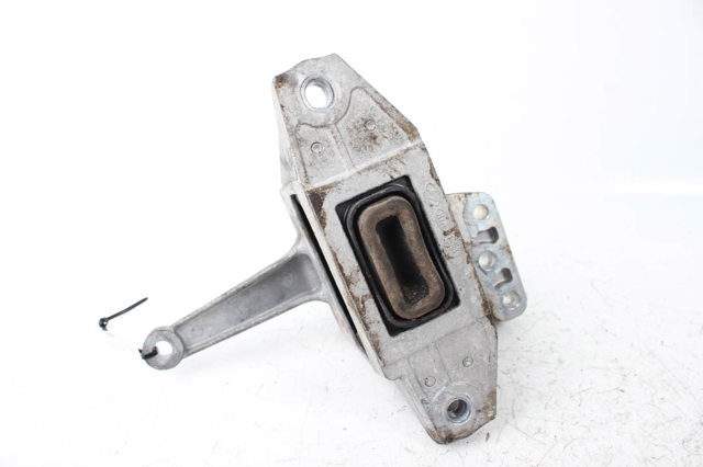 Правая подушка ДВС 21810F2100 HYUNDAI