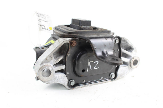 Кронштейн подушки (опоры) двигателя, левой 21830D3100 HYUNDAI