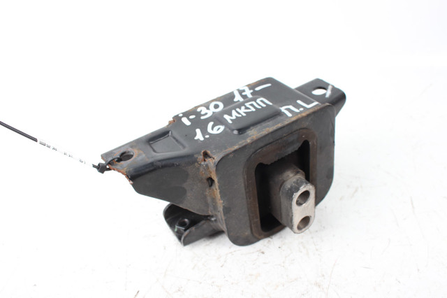 Кронштейн подушки (опоры) двигателя, задней 21830F2000 HYUNDAI
