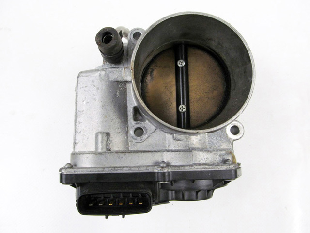 Блок дроссельной заслонки 2203031020 TOYOTA