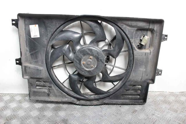 HYUNDAI 25350F2200 Диффузор радиатора охлаждения в наличии Николаев