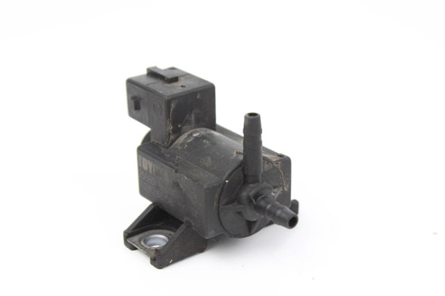 Клапан соленоид регулирования заслонки EGR 258600R010 TOYOTA