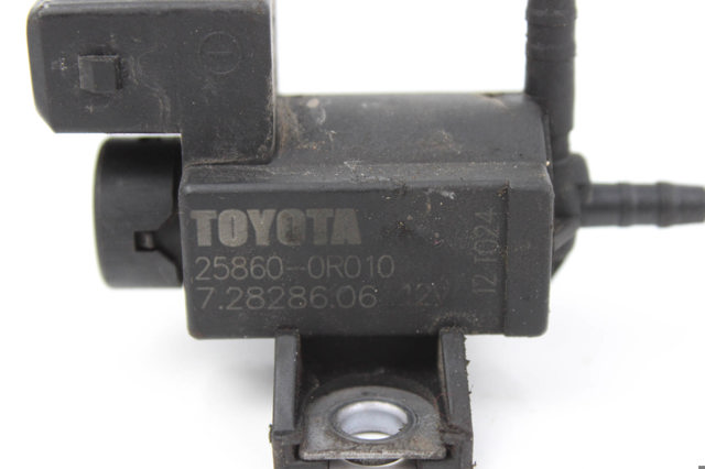 TOYOTA 258600R010 Клапан соленоид регулирования заслонки EGR в наличии Николаев