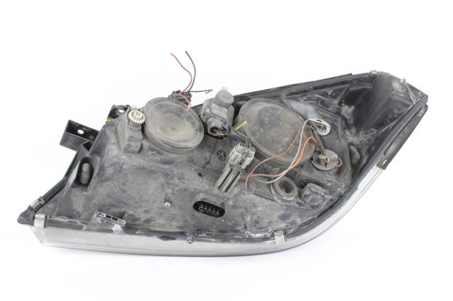 26010AU810 NISSAN Фара правая купить в Ирпень