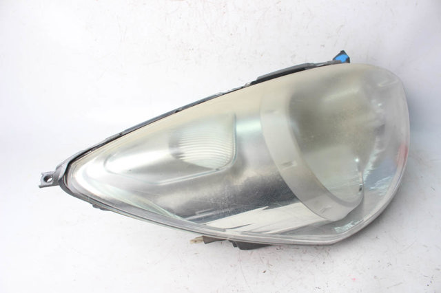 Правая блок фара 26010BH00A NISSAN