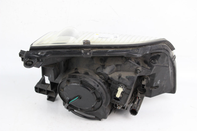 26060EQ300 NISSAN Левая фара купить в Чернигов