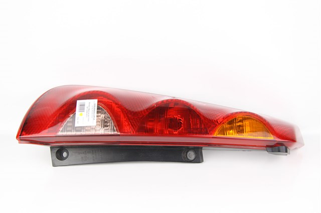 265599U00A NISSAN Фонарь задний левый купить в Черкассы