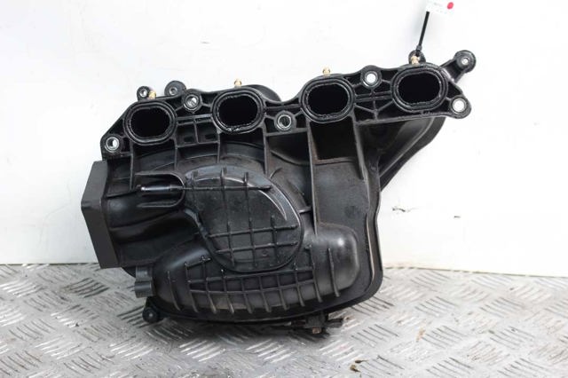 HYUNDAI 283112B000 Коллектор впускной в наличии Львов