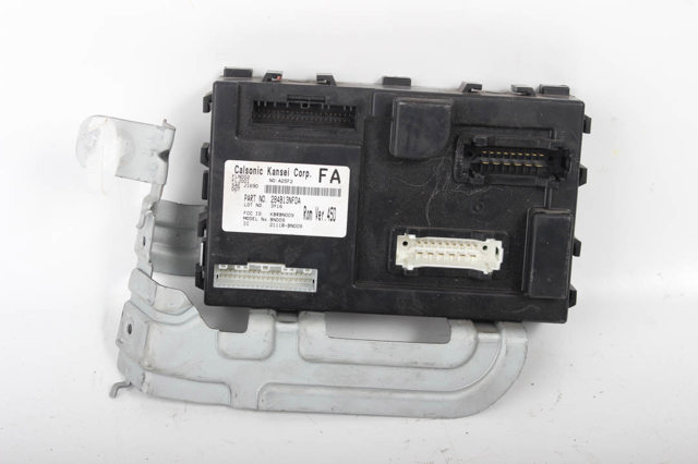 Блок управления систем комфорта 284B13NF0A NISSAN
