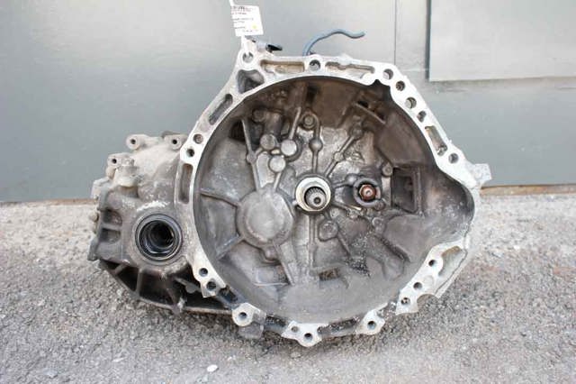 КПП в сборе Toyota Auris UKP