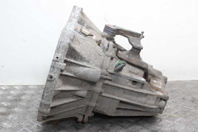 МКПП в сборе 32010JD200 NISSAN
