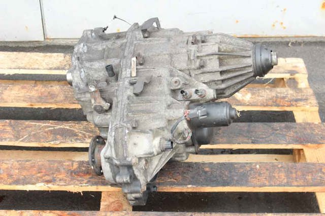 33100EA700 NISSAN Раздатка (коробка раздаточная) купить в Украина