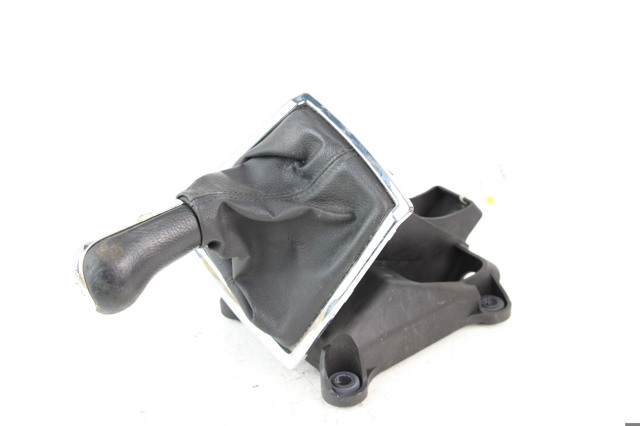 335300F010 TOYOTA Кулиса переключения передач купить в Запорожье