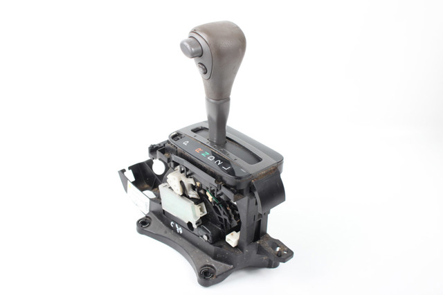 TOYOTA 3356033031 Кулиса переключения передач в наличии Львов