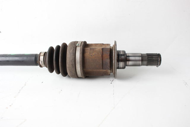 Полуось задняя, левая 3715A405 MITSUBISHI