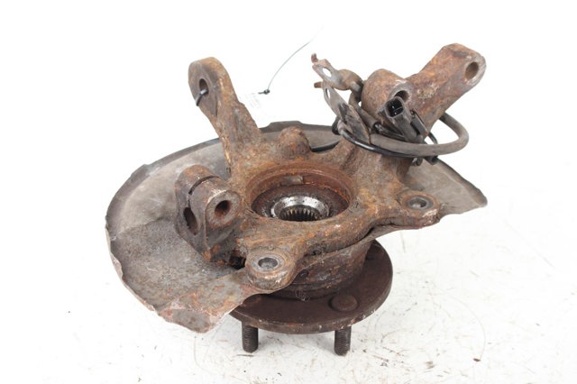Цапфа передняя левая 3870A011 MITSUBISHI