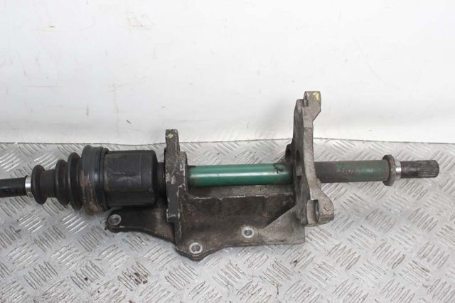 NISSAN 39100JG04C Полуось (привод) передняя правая в наличии Винница