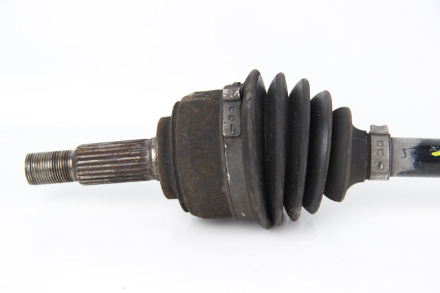 Левая полуось 39101AY100 NISSAN