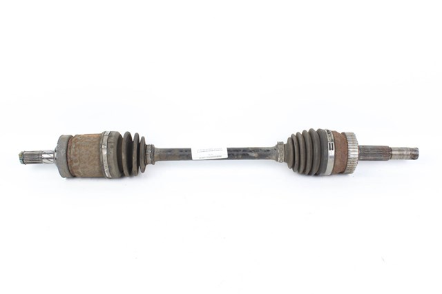 Полуось задняя, левая 396001KD0A NISSAN