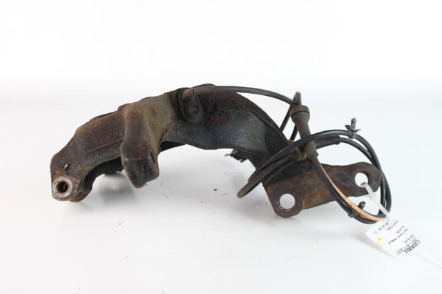 Кулак поворотный передний левый 400151KK0A NISSAN