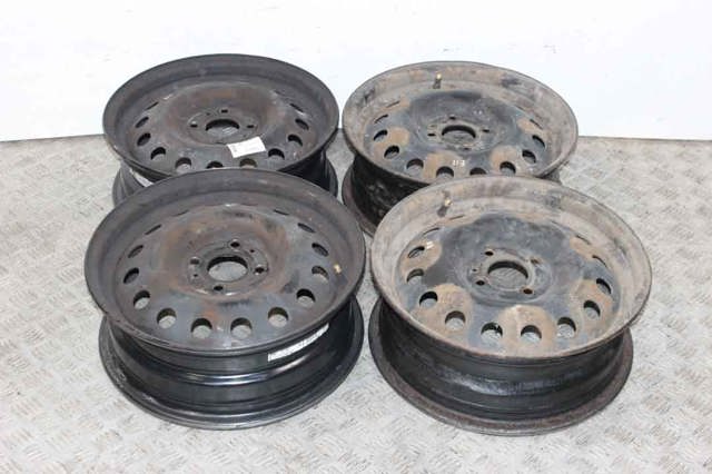 Диски колесные стальные (штампованные) 403009U00B NISSAN