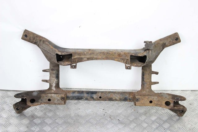 4100A033 MITSUBISHI Балка задней подвески (подрамник) купить в Винница