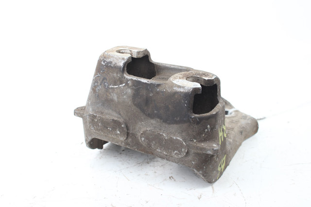 SUBARU 41032AJ050 Кронштейн подушки (опоры) двигателя правой в наличии Полтава