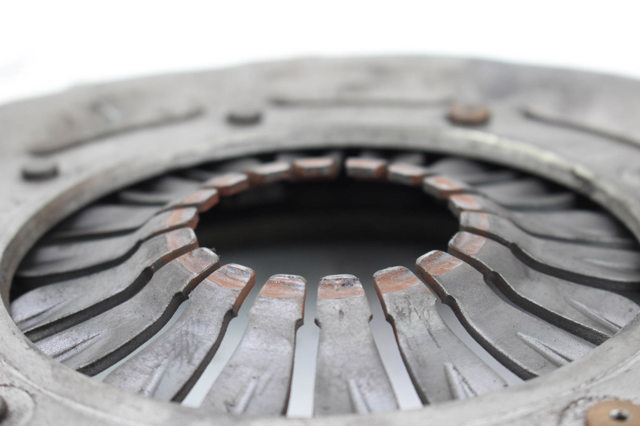 Лепестковая корзина сцепления 413003D400 HYUNDAI