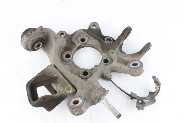 Кулак поворотный левый 4230548060 TOYOTA
