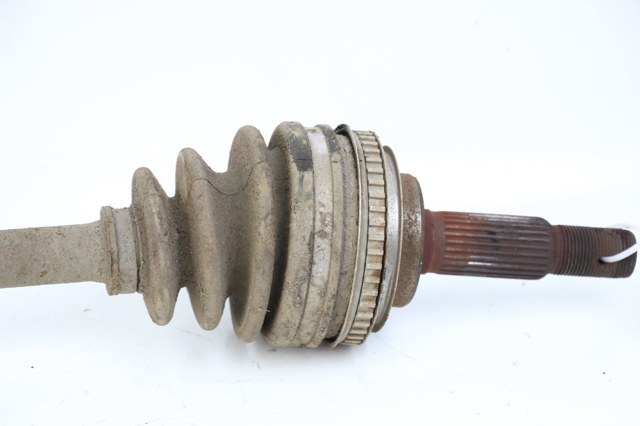 Полуось задняя 4233042030 TOYOTA