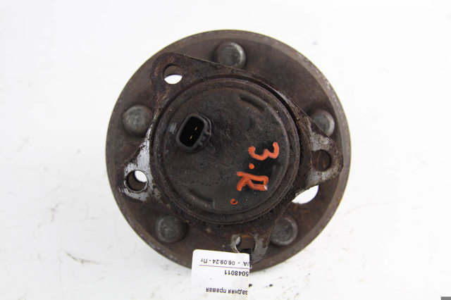 4245048011 TOYOTA Ступица задняя правая купить в Запорожье
