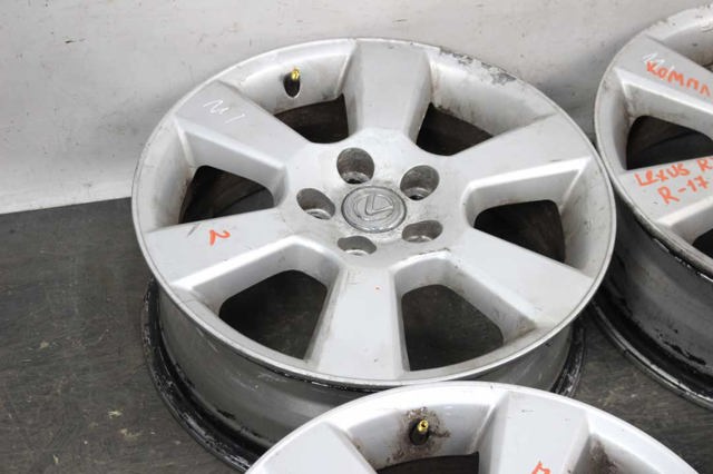TOYOTA 4261148180 в наличии Каменское