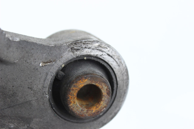 Цапфа поворотного кулака 43018JK000 NISSAN