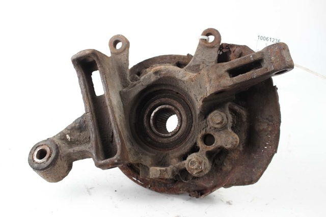 NISSAN 430198H300 Цапфа задняя левая в наличии Черновцы