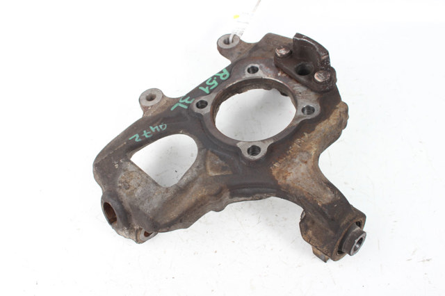 Кулак поворотный левый 43019EB300 NISSAN