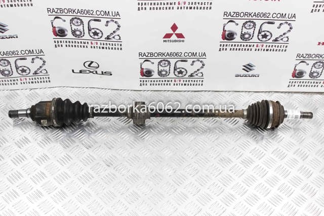 Привод передний правый 4341052210 TOYOTA