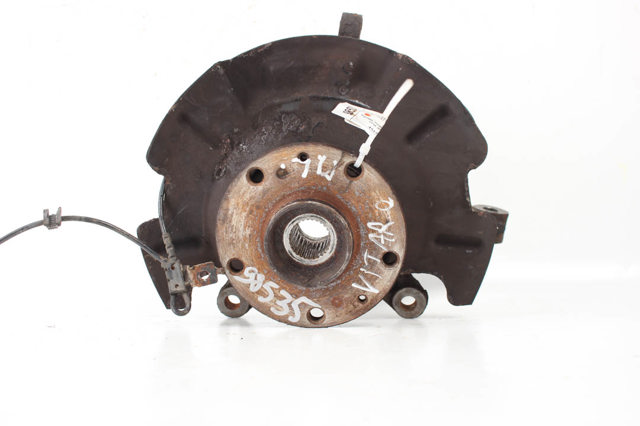 SUZUKI 4511161M00 Цапфа передняя правая в наличии Львов