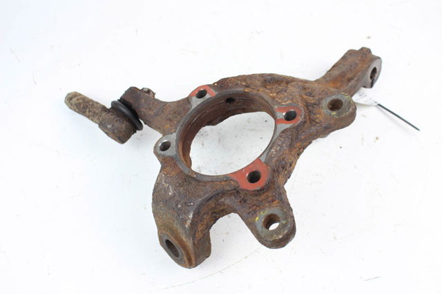 Цапфа поворотного кулака 4515165J00 SUZUKI