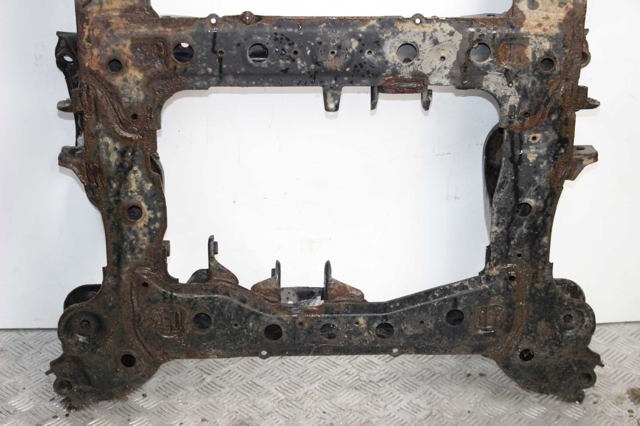 Крабобалка передней подвески 4580065J00 SUZUKI