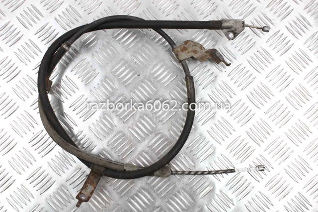 Трос ручного тормоза задний 4643052210 TOYOTA