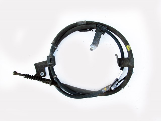 Трос ручника задний 4643076020 TOYOTA
