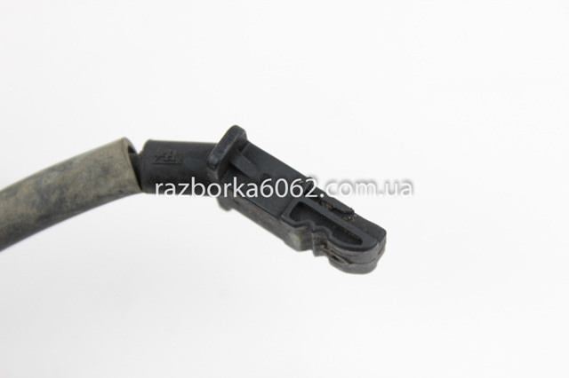Датчик АБС (ABS) задний, правый 4670A574 MITSUBISHI