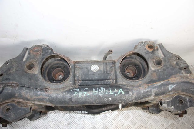 Поперечка задней подвески 4680065J01 SUZUKI
