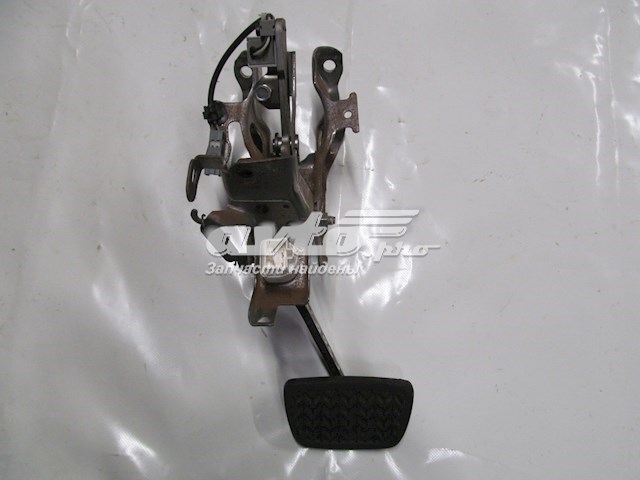 Педаль тормоза 4711033430 TOYOTA