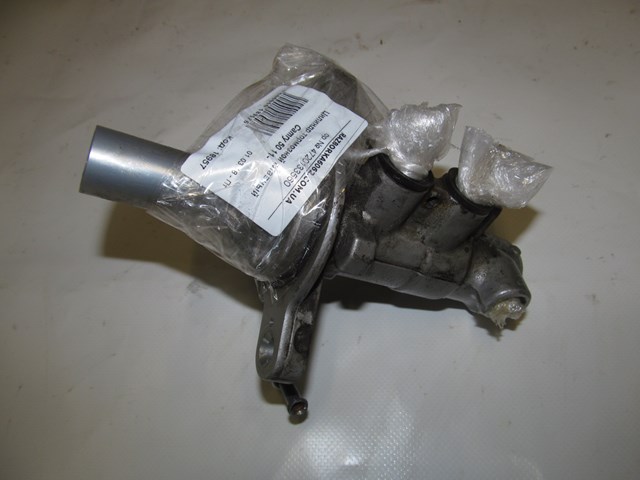 Цилиндр главный тормоза (гидротормозов) 4720133560 TOYOTA