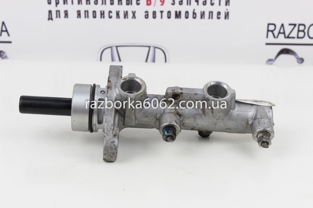 Цилиндр главный тормоза (гидротормозов) 4720152320 TOYOTA