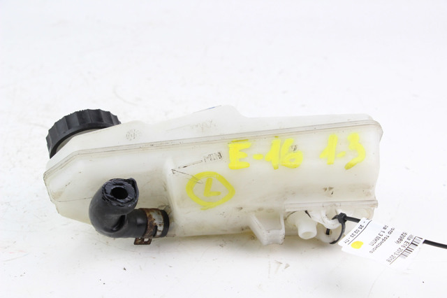 4722009180 TOYOTA Бачок главного тормозного цилиндра (тормозной жидкости) купить в Киев